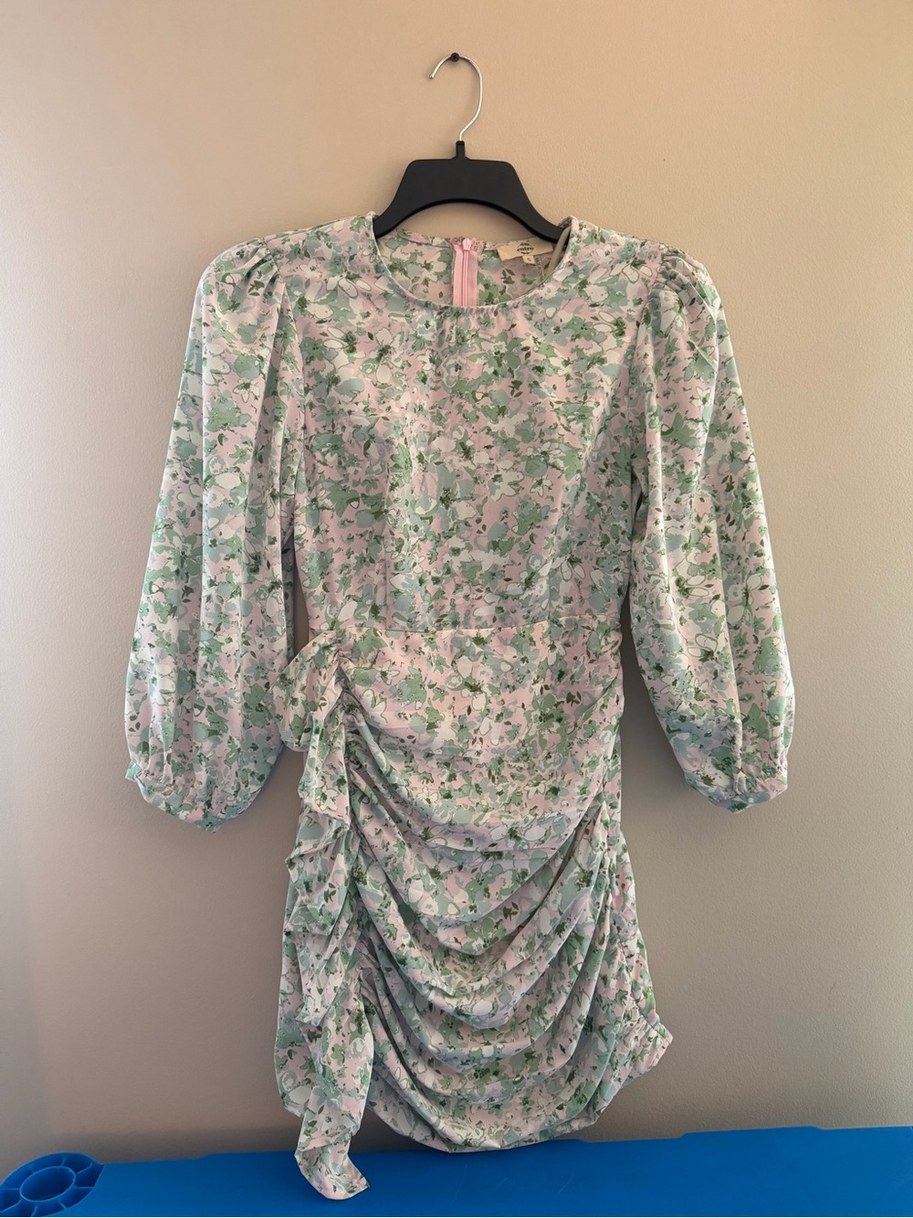 entro Pastel Green & Pink Floral Ruched Mini Dress